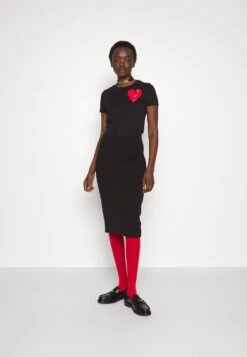 MOSCHINO Inflatable Heart - T-Shirt Imprimé - Schwarz -Defacto Boutique 05532c0b5b8a42b1a352fa0109414264