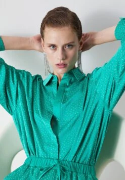 Ipekyol Relaxed Fit Shiny Stone Print - Chemisier - Turquaz -Defacto Boutique 087b99bea75e4f399edc1cbd342e5619