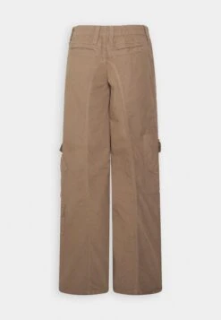 BDG Urban Outfitters Summer - Pantalon Cargo - Chocolate -Defacto Boutique 08e2557b0581403285fcb5bd1d5b83e8