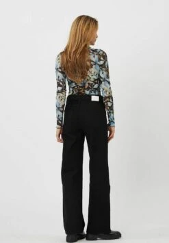 Moves Markhild 2826 - Blouse - Black -Defacto Boutique 1ae24a3b06c84bb5ae7db1c9a4bcce23