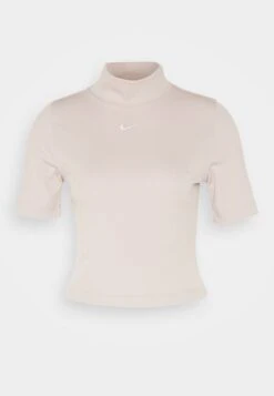 Nike Sportswear Essential Mock - T-Shirt Basique - Diffused Taupe/White -Defacto Boutique 2d8e2207103c469591e9ce4eb3ad4102
