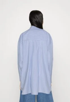 WEEKDAY Versatile - Chemisier - White -Defacto Boutique 317afc6a80394d5597b6051143632cc2