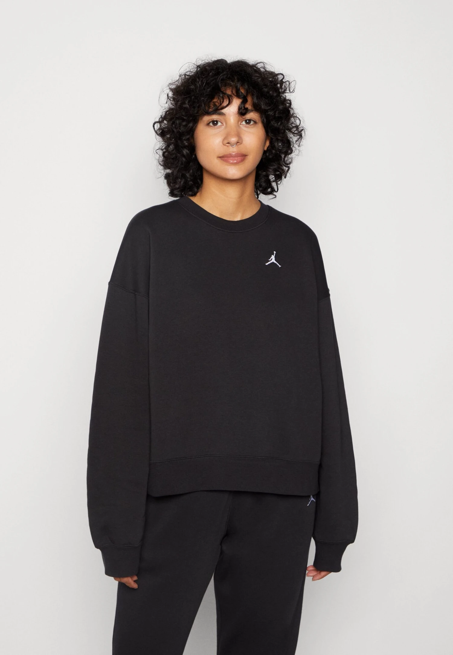 Jordan W J Brkln Flc Crew - Sweatshirt - Black 1 Jordan W J Brkln Flc Crew - Sweatshirt - Black