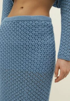 Stradivarius Long Open - Jupe Longue - Royal Blue 11 Stradivarius Long Open - Jupe Longue - Royal Blue -Defacto Boutique 35a4fdf56ade4bb0a9a6568d23090e93