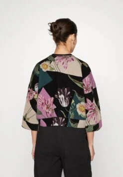 Ted Baker Matelde - T-Shirt À Manches Longues - Black -Defacto Boutique 5cca116d55f54b448058a035163cf287