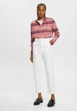 ESPRIT Chino - White 14 ESPRIT Chino - White -Defacto Boutique 67b5b99204bf447393fb2486aa06c7d5