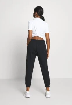 2Pack Regular Fit Joggers - Pantalon De Survêtement - Black/Light Grey -Defacto Boutique 7edf83b1b33e4bc7aad52131a0e7f3b8