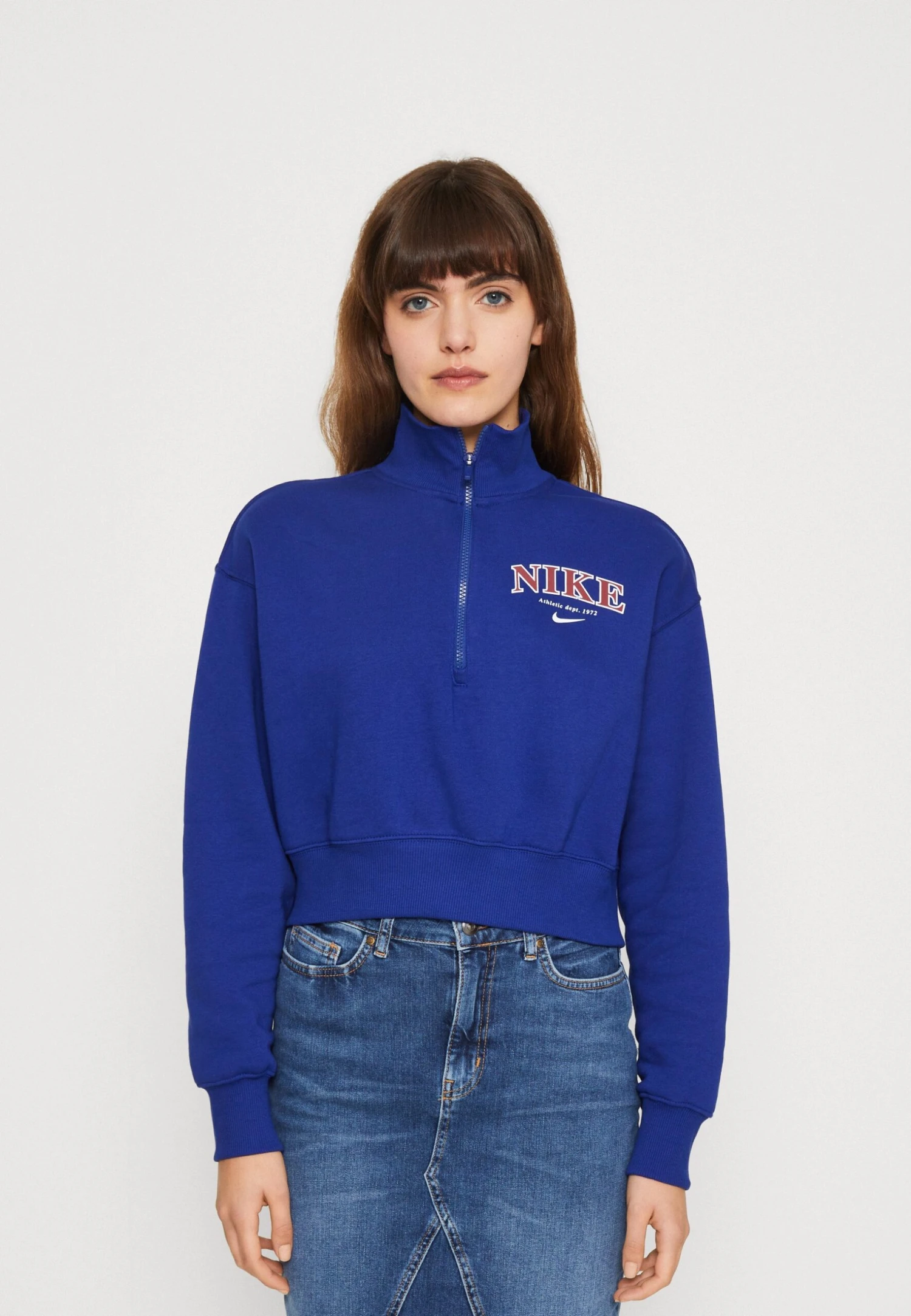 Nike Sportswear Crop - Sweatshirt - Deep Royal 3 Nike Sportswear Crop - Sweatshirt - Deep Royal – Image 3