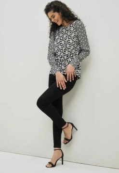 Next Long Sleeve Crew Neck Cuff Standard - Blouse - Black White Geometric -Defacto Boutique 870e792b4e5842db9c4dc985be9e4b94