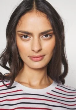 Anna Field 2 Pack - T-Shirt Imprimé - White/Multi-Coloured/Black -Defacto Boutique 9515928ec37e470a9d257dfbf73073d8