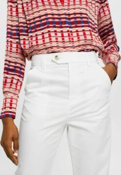 ESPRIT Chino - White 12 ESPRIT Chino - White -Defacto Boutique 973cd8f7a6254bc3961900a980ca6e5d
