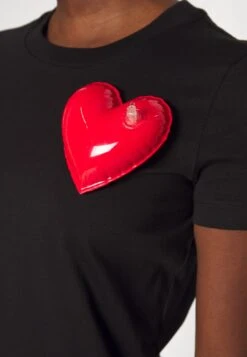 MOSCHINO Inflatable Heart - T-Shirt Imprimé - Schwarz -Defacto Boutique a9e1fadf142f4a3ebc3ccd7c7e8ae392