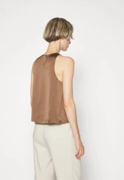THEORY Racer Tank Crush - Blouse - Pecan -Defacto Boutique b54c47327f3e4b9b8019bfd85e345c2f