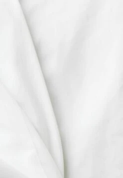 ESPRIT Chino - White 16 ESPRIT Chino - White -Defacto Boutique b99a696224794bf19f0177d90dad67b5