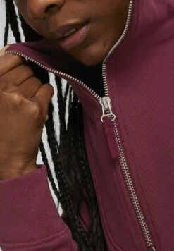 Puma Her - Polo - Dark Jasper -Defacto Boutique c435f03d8bed469ca6682f3b80801efa