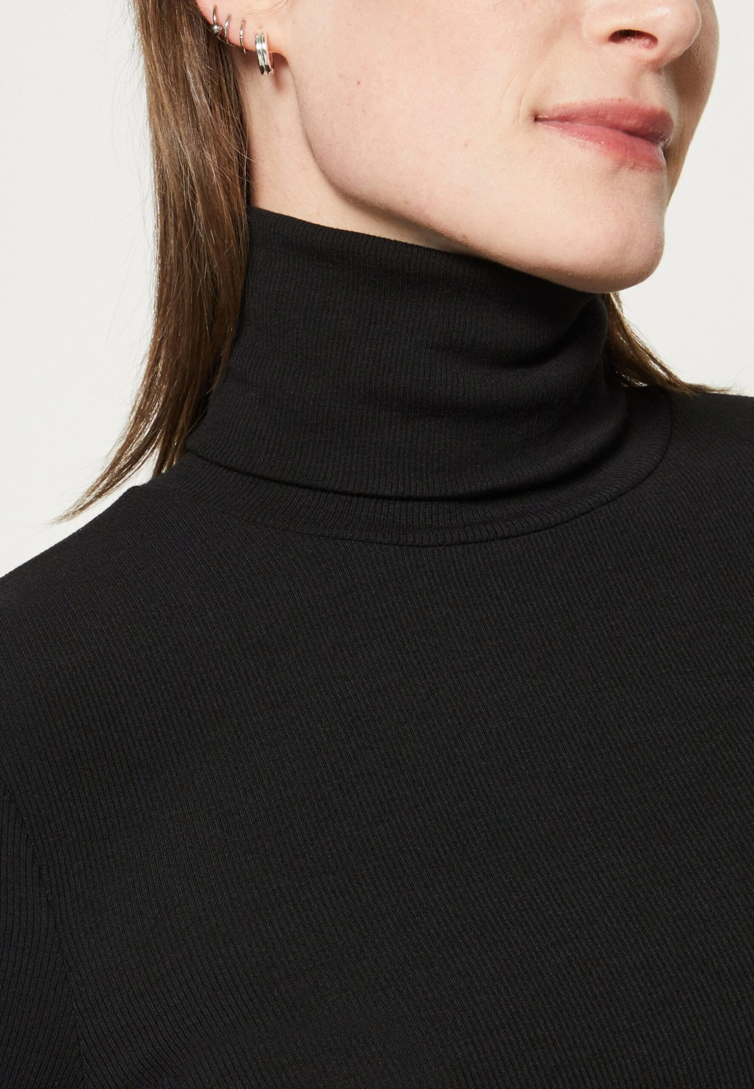 Calvin Klein Longsleeve Turtleneck - T-Shirt À Manches Longues - Black 6 Calvin Klein Longsleeve Turtleneck - T-Shirt À Manches Longues - Black – Image 6