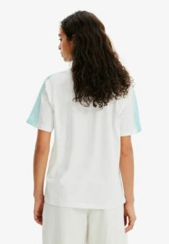 Desigual T-Shirt Imprimé - White -Defacto Boutique d274c4f575174d8eb6b82379c2f8874c