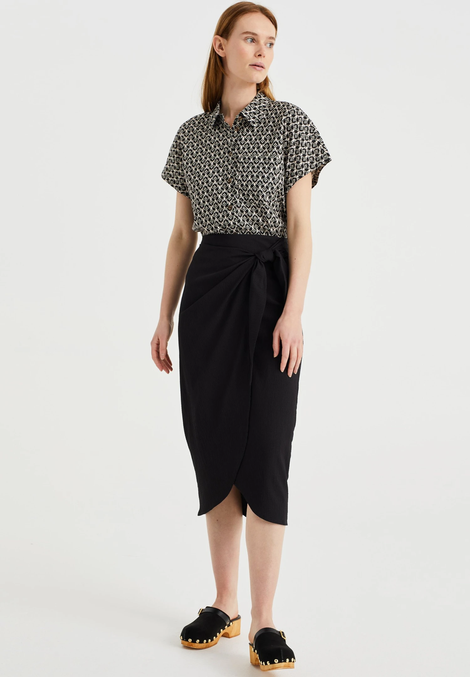 WE FASHION Met Structuur - Jupe Portefeuille - Black 2 WE FASHION Met Structuur - Jupe Portefeuille - Black – Image 2