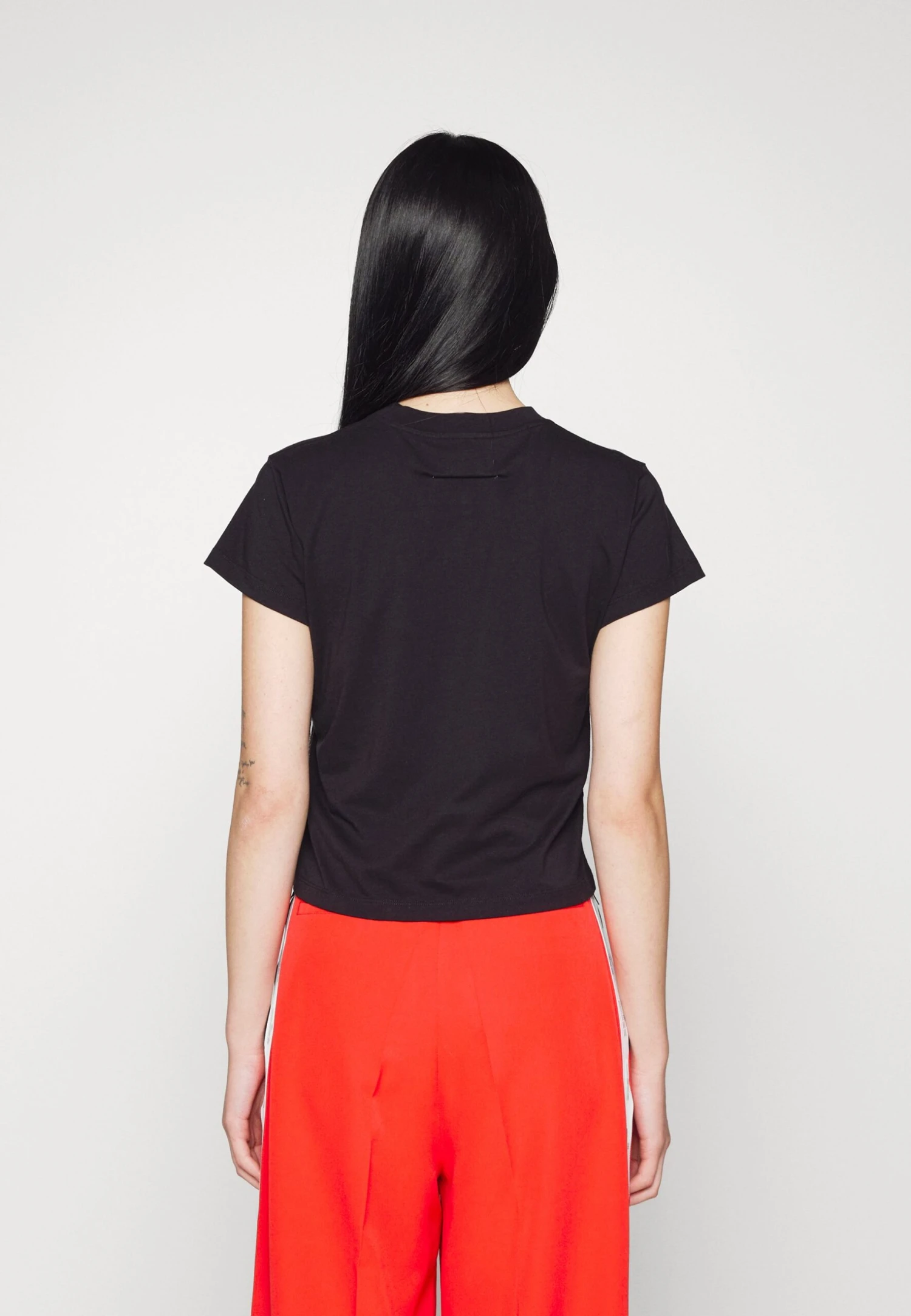 MM6 Maison Margiela T-Shirt Imprimé - Black 4 MM6 Maison Margiela T-Shirt Imprimé - Black – Image 4